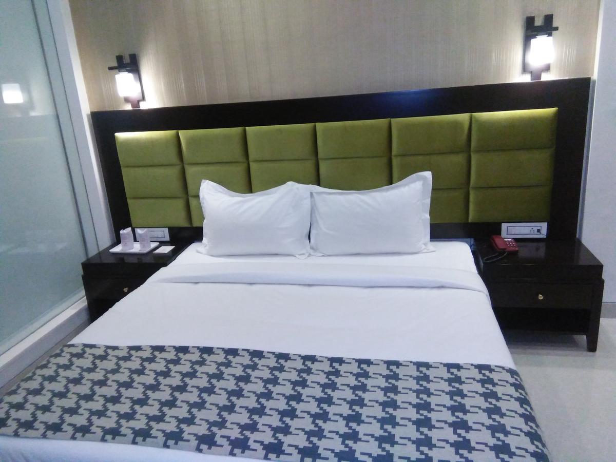 Silver Estate Resort Tikamgarh Extérieur photo