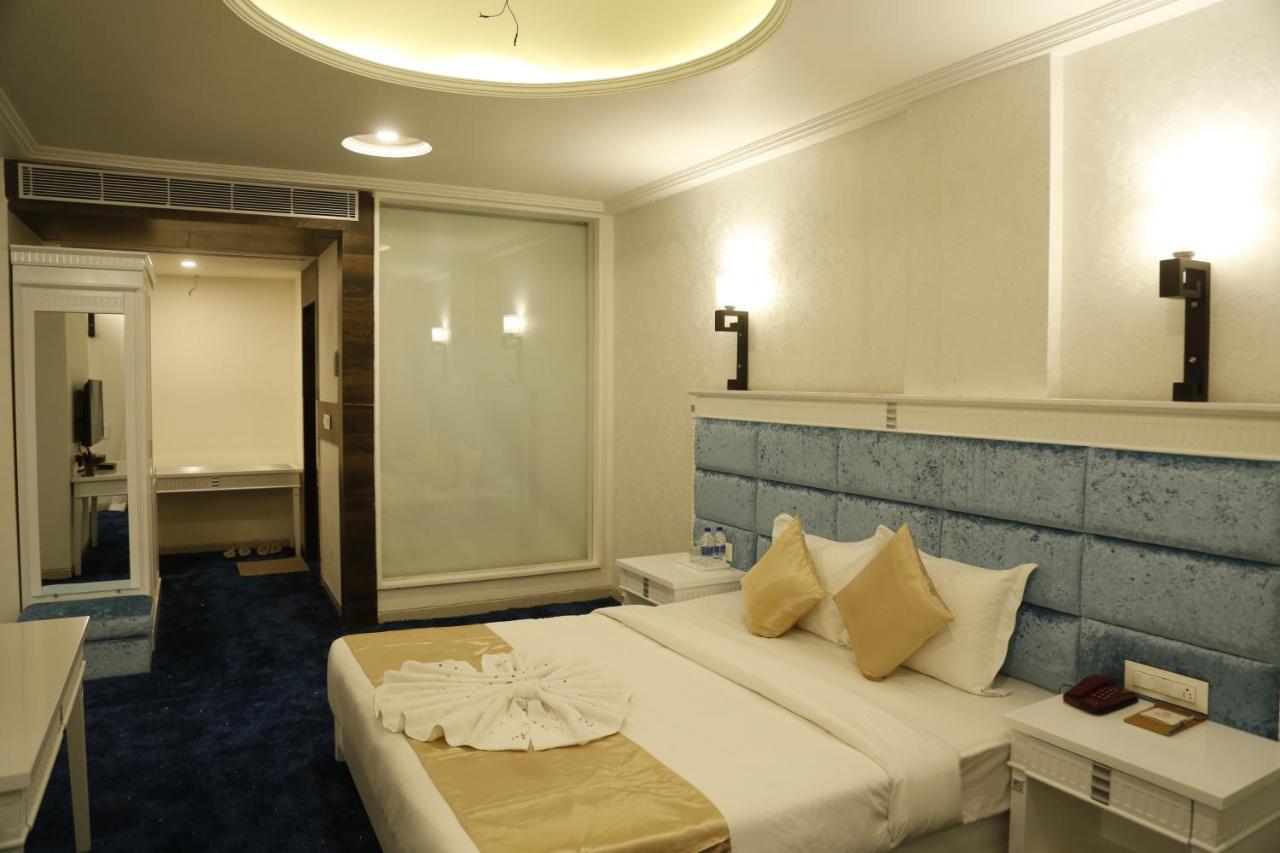 Silver Estate Resort Tikamgarh Extérieur photo