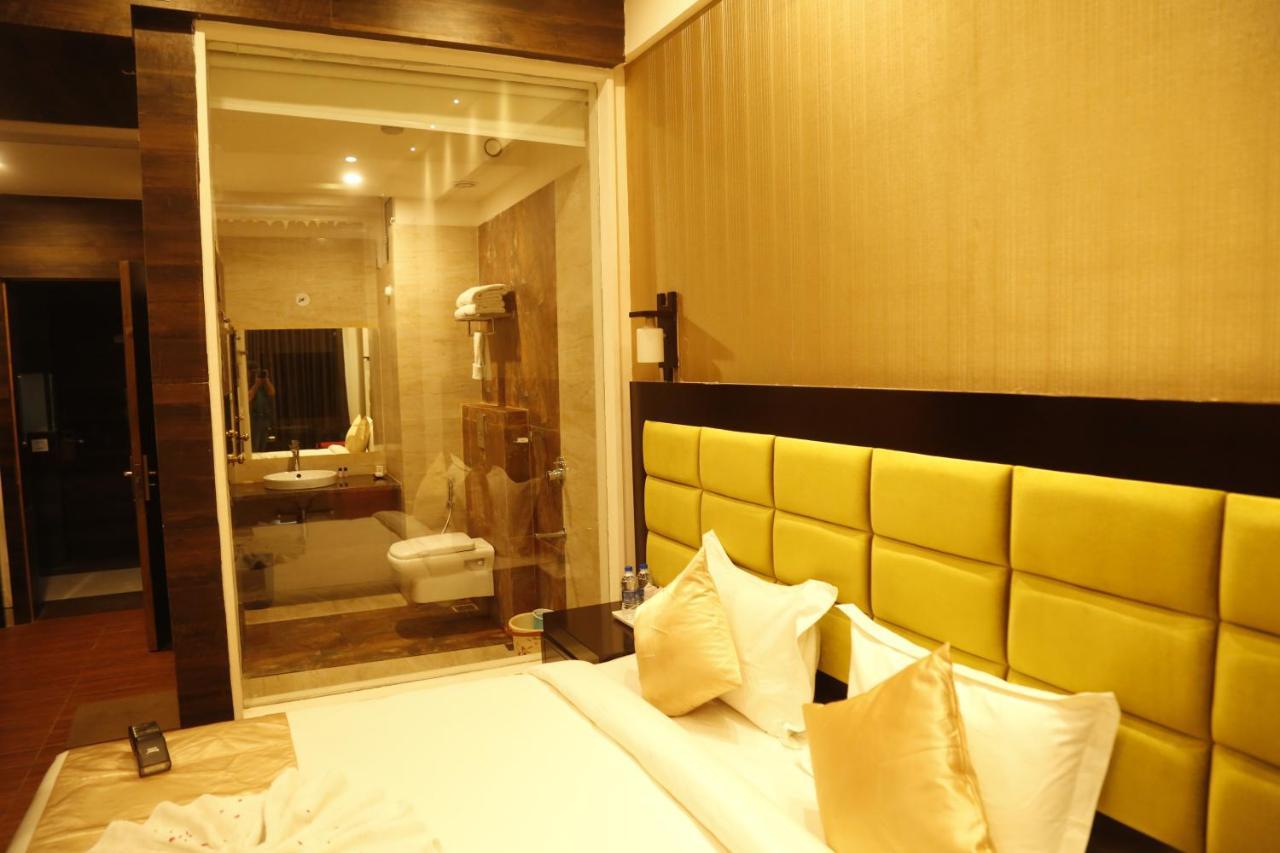 Silver Estate Resort Tikamgarh Extérieur photo