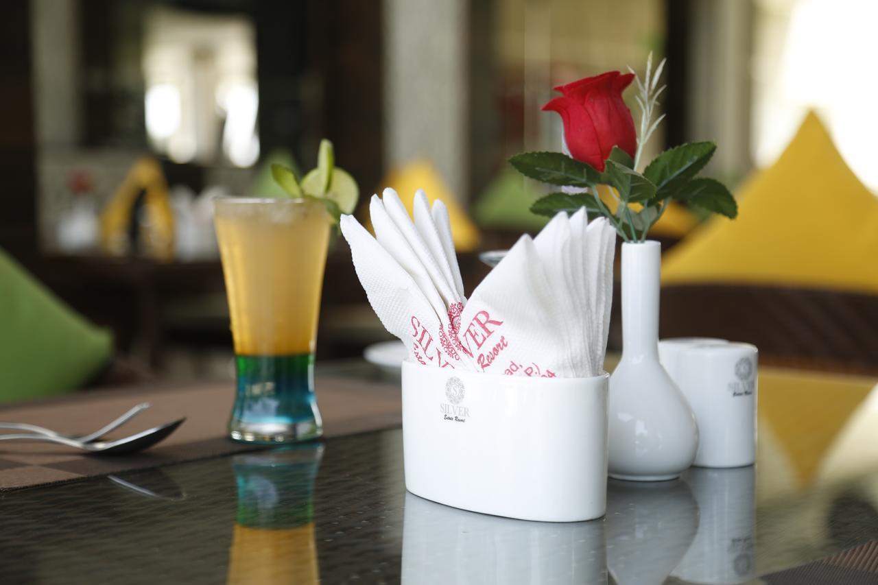 Silver Estate Resort Tikamgarh Extérieur photo