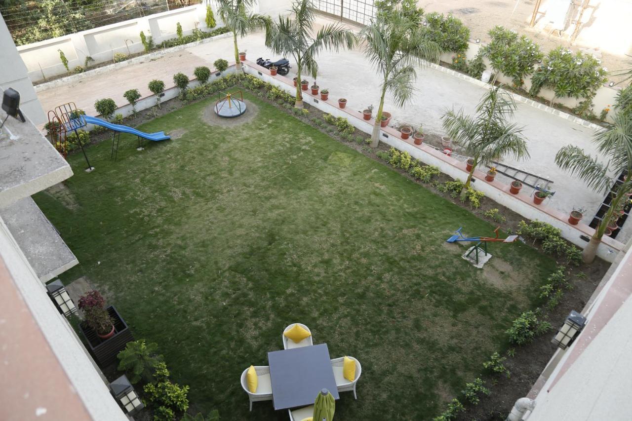 Silver Estate Resort Tikamgarh Extérieur photo