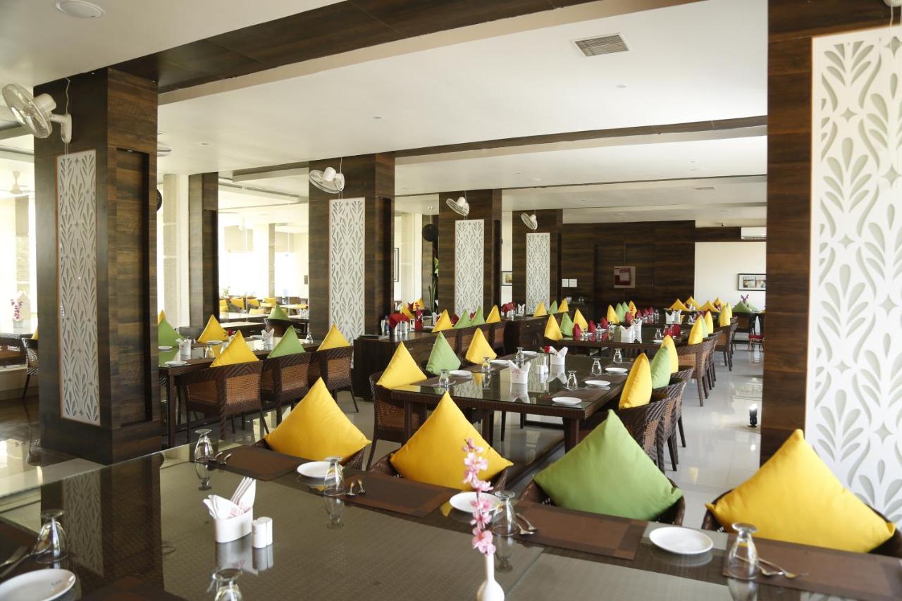 Silver Estate Resort Tikamgarh Extérieur photo